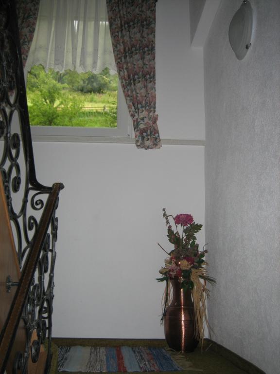 Apartamento Haus Barbara Breuer Neukirchen am Großvenediger Exterior foto